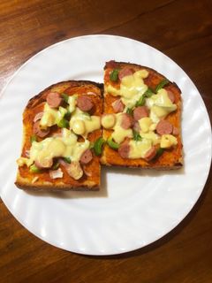 10分でトーストピザ♪-レシピのメイン写真