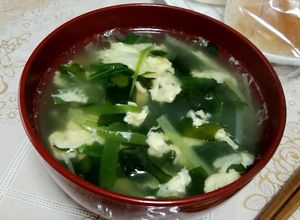 塩ラーメン粉末スープ使用わかめスープ-レシピのメイン写真