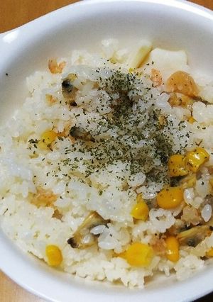 シーフードミックスのバターコンソメごはん-レシピのメイン写真