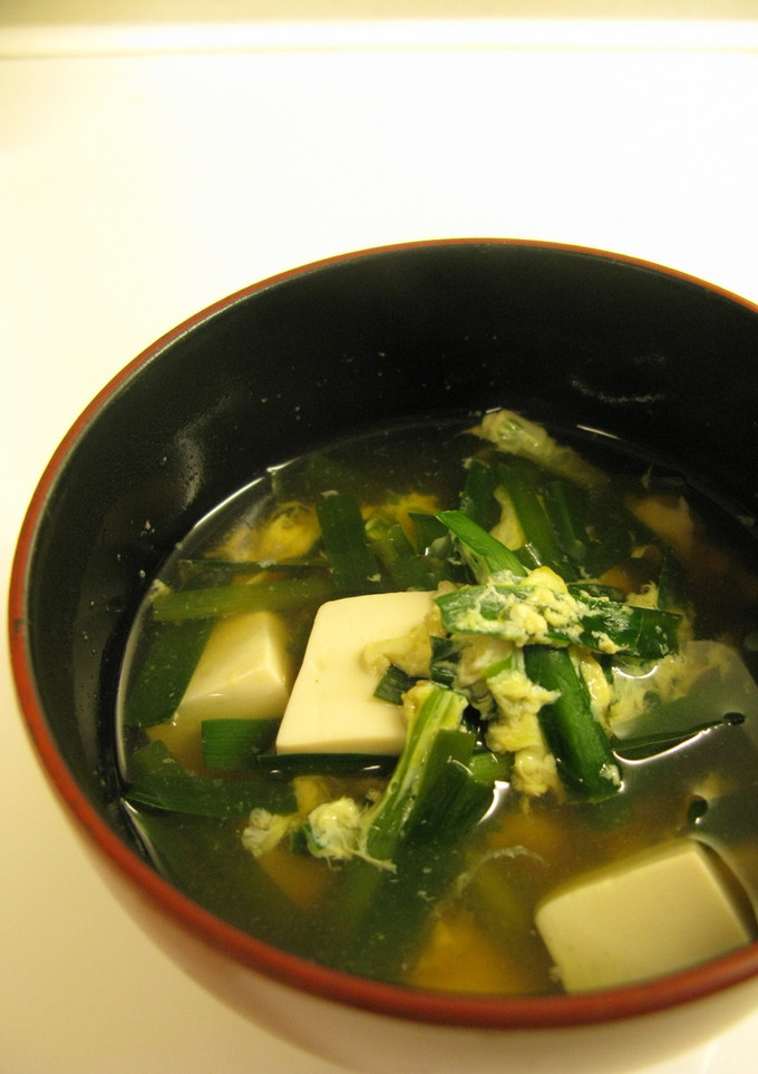 豆腐とにらのすまし汁-レシピのメイン写真