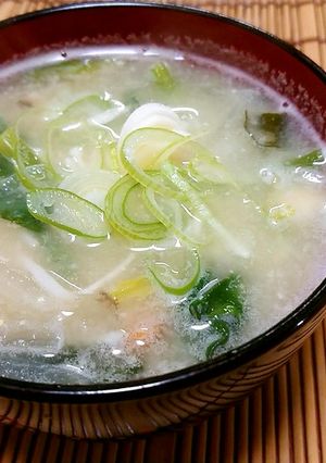 玉ねぎとエノキの味噌汁forねこまんま-レシピのメイン写真