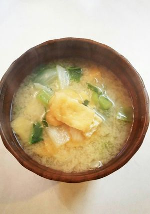 玉葱 大根の葉 油揚げ 味噌汁-レシピのメイン写真