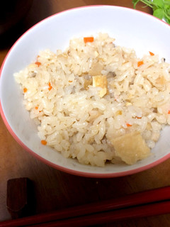 煮物の残り汁で、なんでも炊き込むご飯-レシピのメイン写真