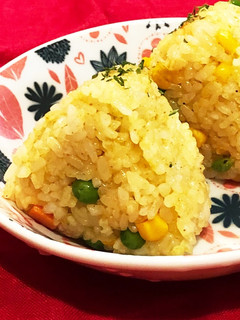 旨スパイシー♪ カレーチーズおにぎり♡-レシピのメイン写真