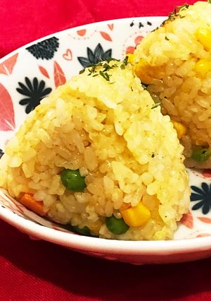 旨スパイシー♪ カレーチーズおにぎり♡-レシピのメイン写真