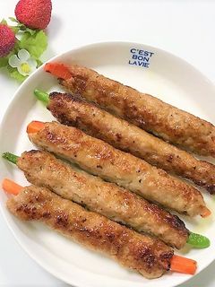 人参インゲンのひき肉ま~きまき♪-レシピのメイン写真