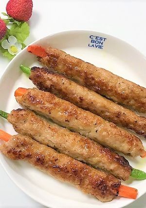人参インゲンのひき肉ま～きまき♪-レシピのメイン写真