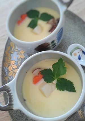 お餅入り♪なめらか、やわらかい茶わん蒸し-レシピのメイン写真