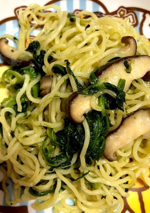 ほうれん草と椎茸の和風焼きそば-レシピのメイン写真