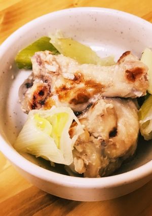 漬けて焼くだけ簡単！手羽元とねぎの塩麹焼-レシピのメイン写真