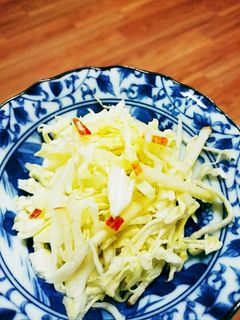 .キャベツとりんごのさっぱりサラダ:)-レシピのメイン写真
