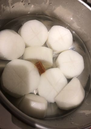 うちの大根下ゆではコンソメ！！-レシピのメイン写真
