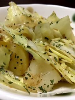 早くて簡単、じゃがいもとキャベツ炒め-レシピのメイン写真