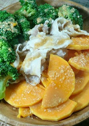 バターナッツと豚バラ肉の蒸しサラダ-レシピのメイン写真