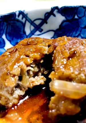 卵不使用!柔らか煮込みハンバーグ^_^-レシピのメイン写真