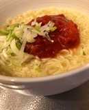 サッポロ一番塩らーめんでトマト麺