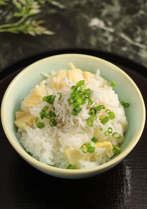 簡単！たけのこご飯　しらす添え-レシピのメイン写真