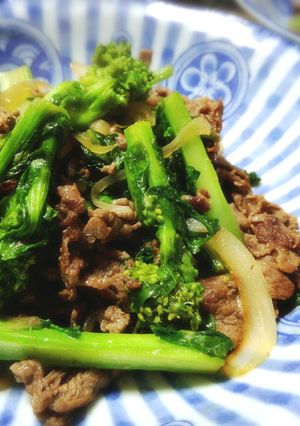 牛バラ肉と菜の花のオイスターソース炒め-レシピのメイン写真