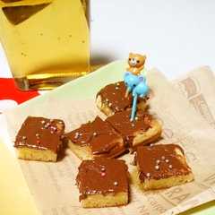 รูปของ キャロブシロップの一口チョコケーキ