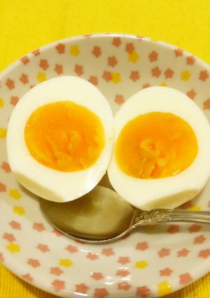ゆで卵に麺つゆをかけただけ　美味-レシピのメイン写真