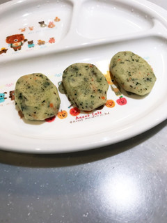 離乳食中期☆じゃがいもタラ(ツナ)おやき-レシピのメイン写真