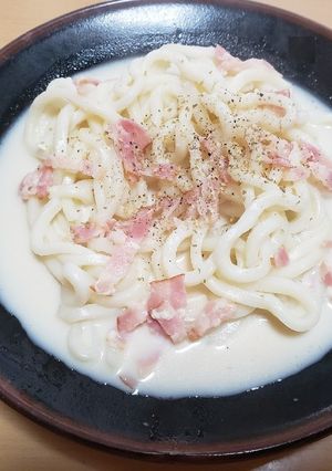 うどんでカルボナーラ-レシピのメイン写真
