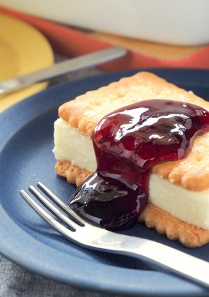 冷やすだけ！バレンタインレアチーズサンド-レシピのメイン写真
