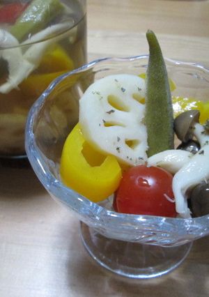 作り置きＯＫ！彩り野菜のピクルス-レシピのメイン写真