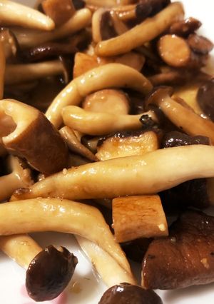 5分で完成！たっぷりきのこのバターソテー-レシピのメイン写真