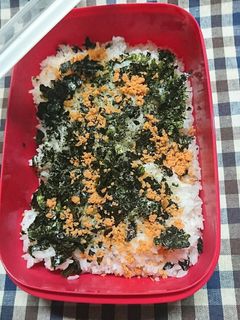 残ったご飯は、海苔と鮭フレークで冷凍-レシピのメイン写真