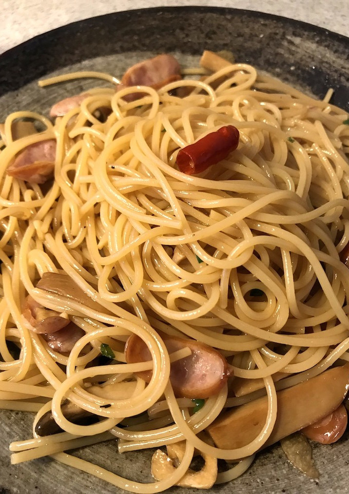 エリンギとソーセージの簡単和風パスタ-レシピのメイン写真
