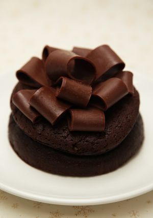 かんたん　生チョコリボンのデコレーション-レシピのメイン写真