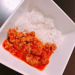 รูปของ 簡単！市販のルー不使用ひき肉トマトカレー