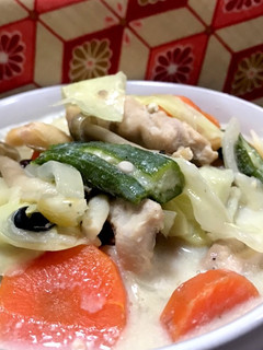 お豆さんと温野菜の具だくさん豆乳スープ♡-レシピのメイン写真
