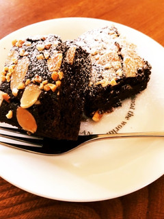 100均のチョコで! 濃厚ブラウニー-レシピのメイン写真