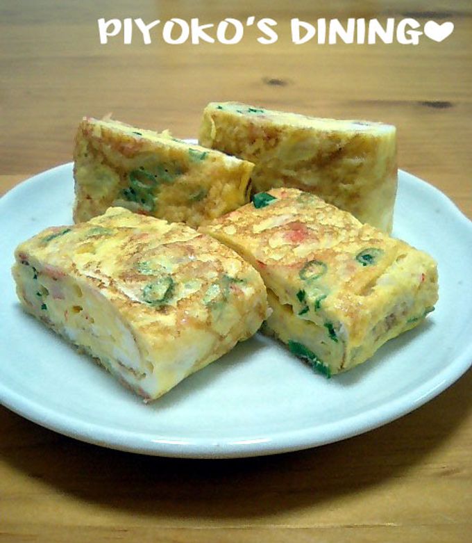 カニカマで♡カニ玉風中華味の卵焼き by ぴよこの食卓 【クックパッド