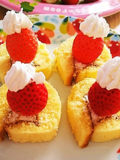 ロールちゃん☆簡単☆ショートケーキ風-レシピのメイン写真