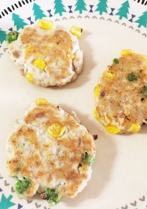 【離乳食完了期】鶏ひき肉のハンバーグ-レシピのメイン写真