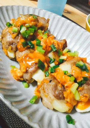 卵と玉ねぎの肉巻き～エビマヨ風ソース～-レシピのメイン写真