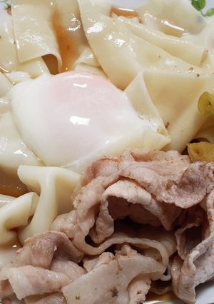 ひもかわうどん de 肉うどん-レシピのメイン写真