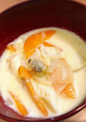 調味料は2つだけ！豆乳味噌スープ-レシピのメイン写真