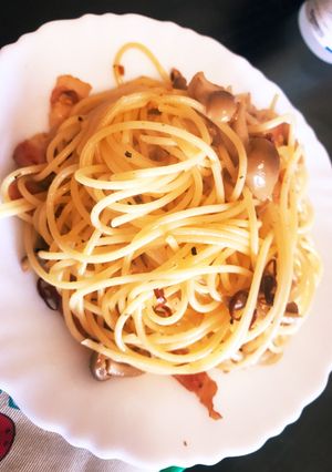 しめじとベーコンのペペロンチーノ-レシピのメイン写真