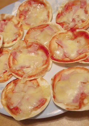 簡単！餃子の皮でピザ♪-レシピのメイン写真