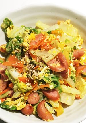 卵と白菜と人参とウインナーの炒め物-レシピのメイン写真