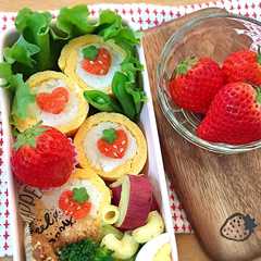 A picture of 簡単♩苺寿司ロール♡春弁当♡バレンタイン.