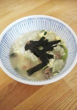 韓国雑煮♪餅入りスープ♪トック・クック-レシピのメイン写真