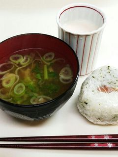 今日の賄い昼ご飯☆大根葉の味噌汁編その1-レシピのメイン写真
