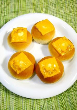 簡単！チェダーチーズあんぱん-レシピのメイン写真