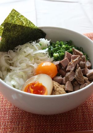 豚骨魚介まぜそば｜おうちで黒亭ラーメン-レシピのメイン写真