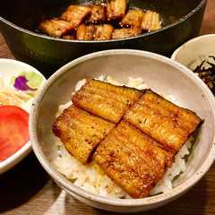 รูปของ 浜名湖の鰻店を食べ尽くした父の実家の煮鰻